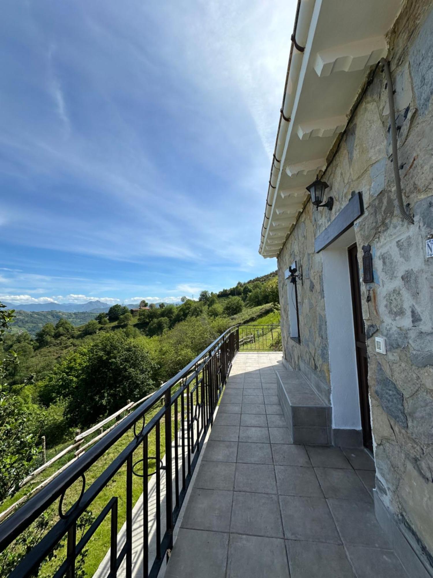 Almastur Rural Villa Siero Eksteriør bilde