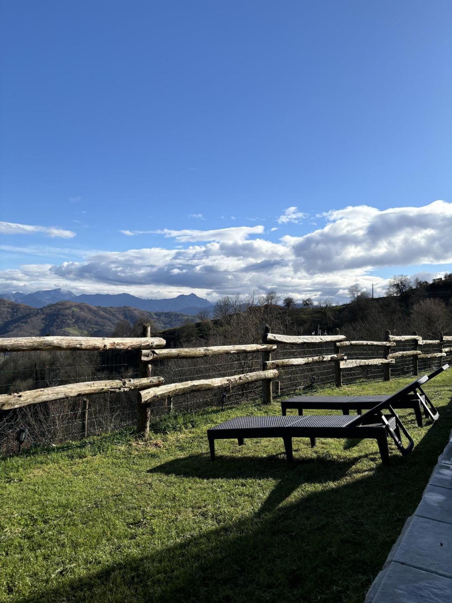Almastur Rural Villa Siero Eksteriør bilde